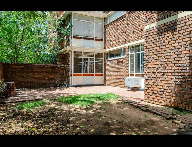 3 BEDROOM FLAT SOLD IN KILNER PARK